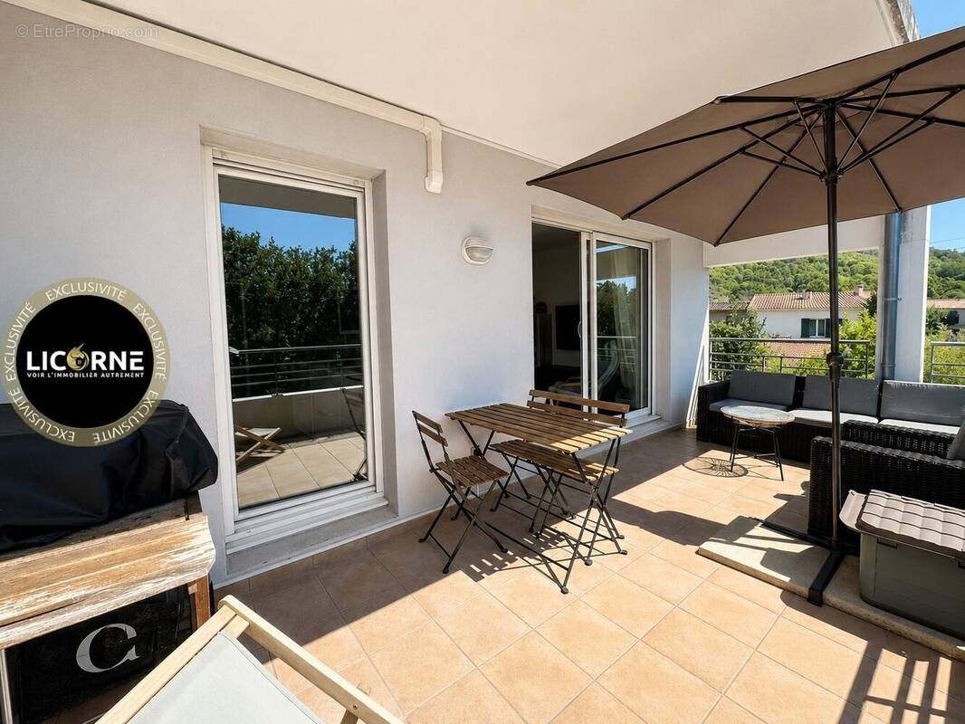 Appartement à LE PUY-SAINTE-REPARADE