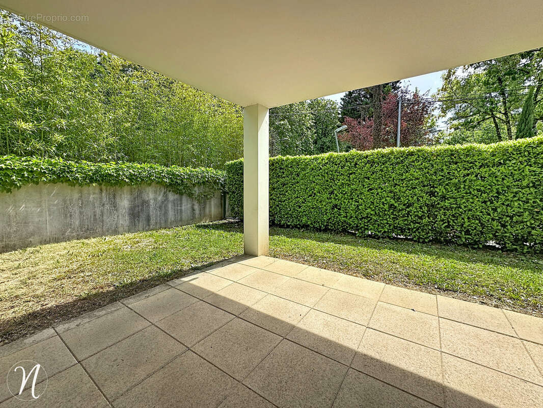 Appartement à SAINT-GENIS-LAVAL