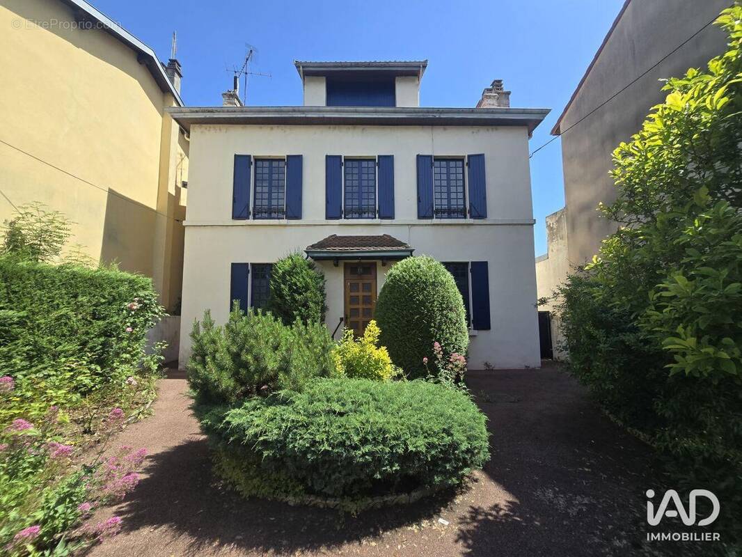 Photo 1 - Maison à AMBERIEU-EN-BUGEY