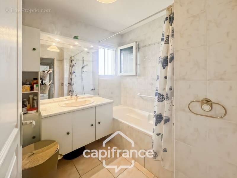 Appartement à HYERES