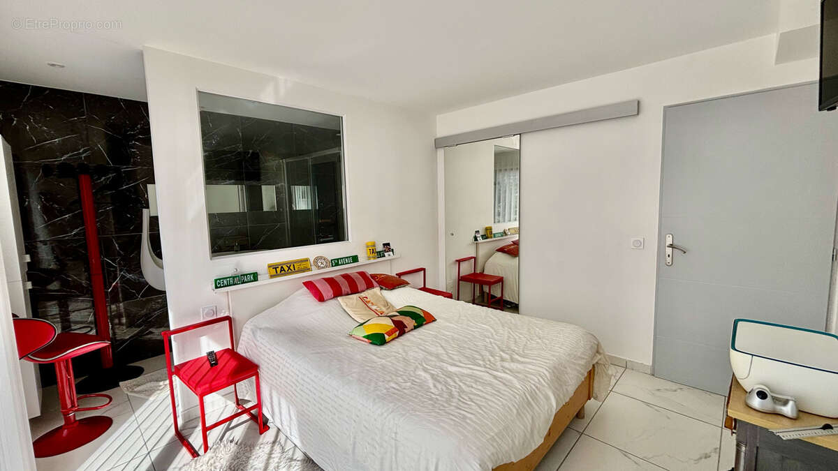 Maison à SAINT-CYPRIEN