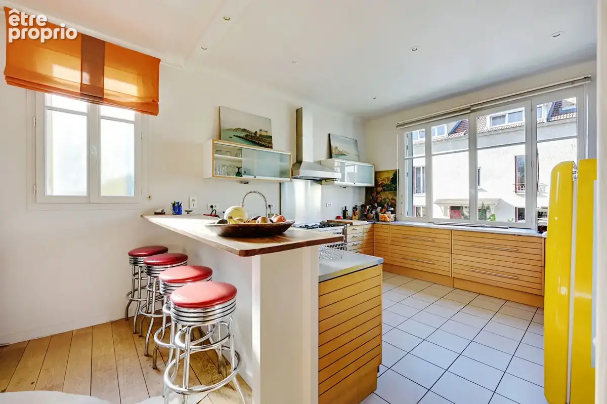 Chaville Rive Droite  Maison 1930 au cachet préservé  de 310 M² - photo 14