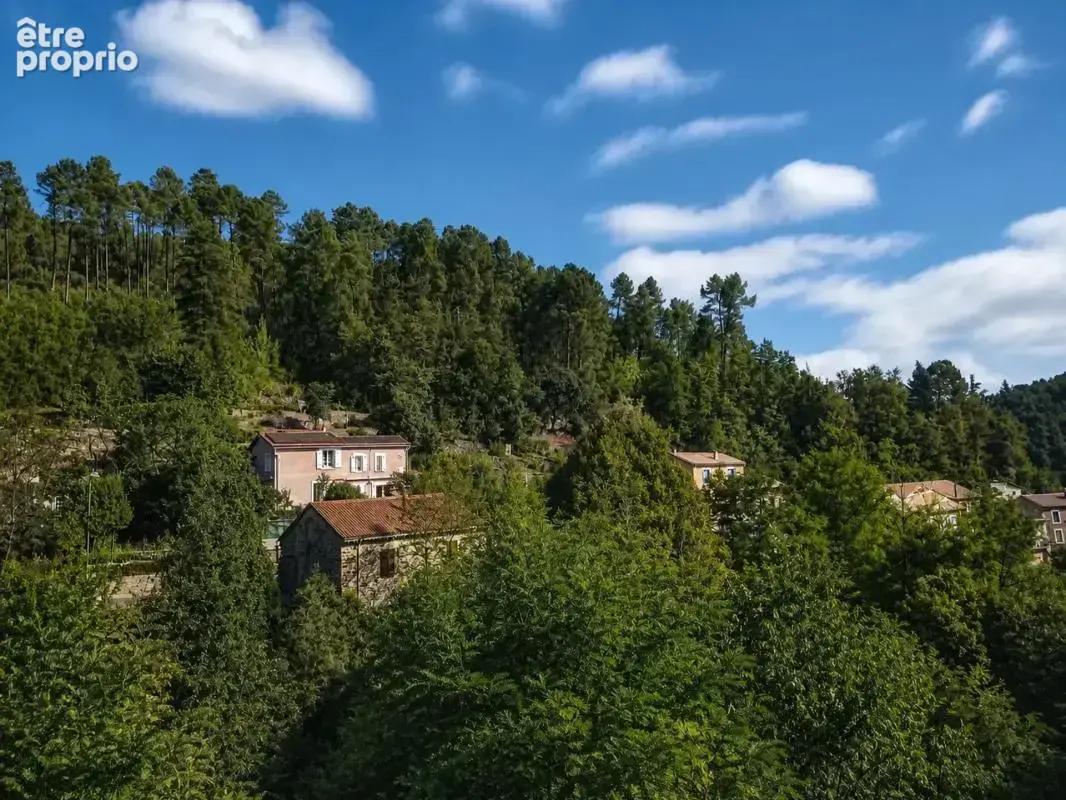 Maison à LA VERNAREDE