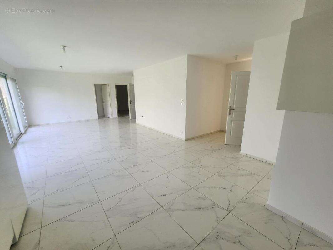 Maison neuve de 90 m² à Gauriaguet (33240) – - photo 2