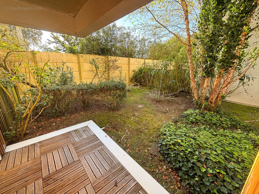 Appartement à VILLENAVE-D&#039;ORNON