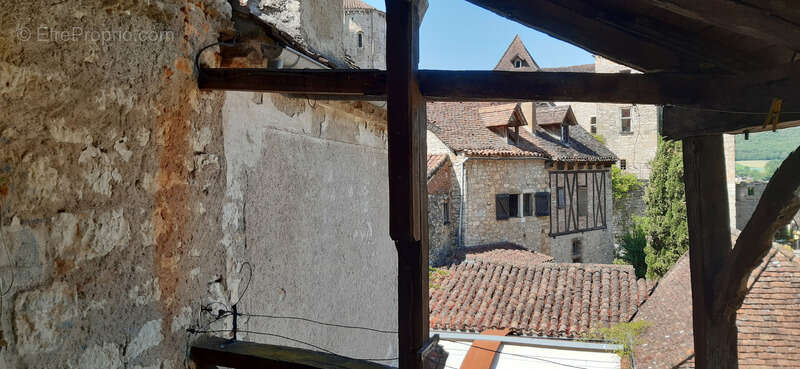 Maison à SAINT-CIRQ-LAPOPIE