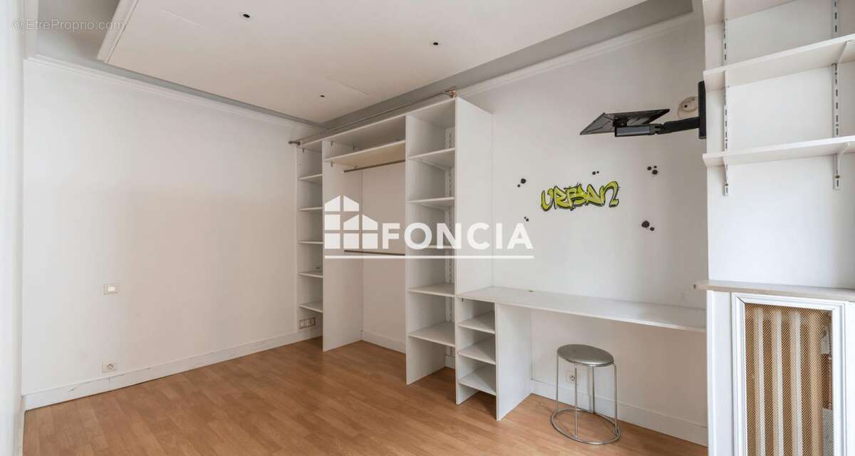 Appartement à PARIS-19E