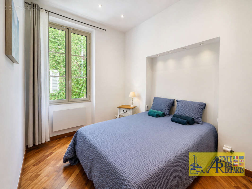 Appartement 2 pièces à proximité des Remparts - photo 2