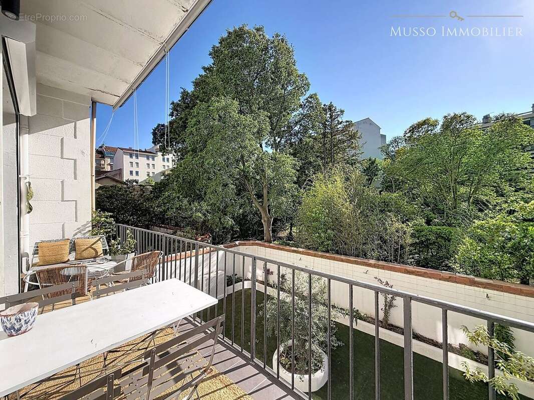Appartement 252 m² à Marseille-8e  - photo 4
