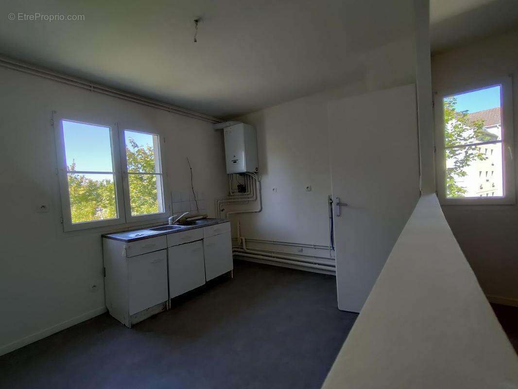Maison T5 96m² - Crépy-en-Valois - 3693.1.5.5 - photo 3