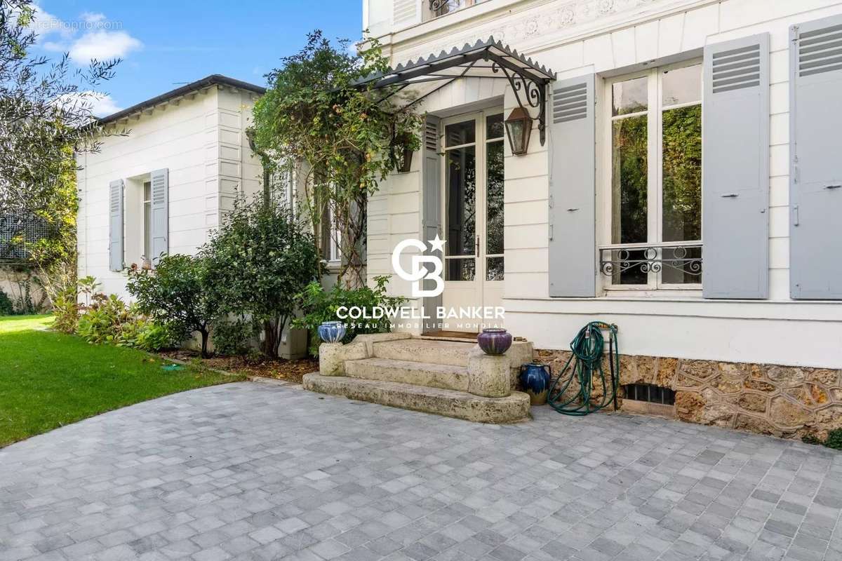 Maison à LE VESINET