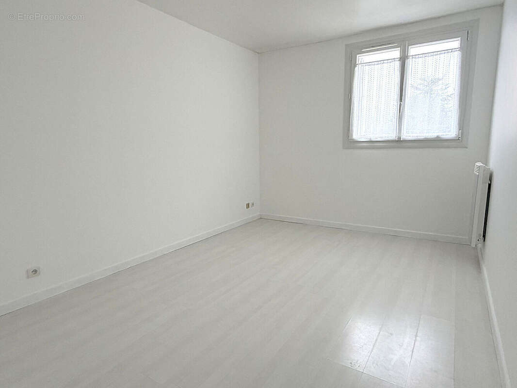 Appartement à MONTIGNY-LE-BRETONNEUX