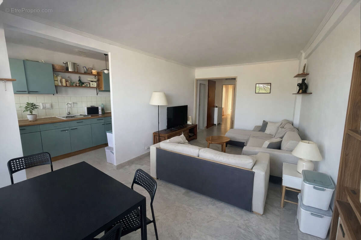 Appartement à MARSEILLE-8E