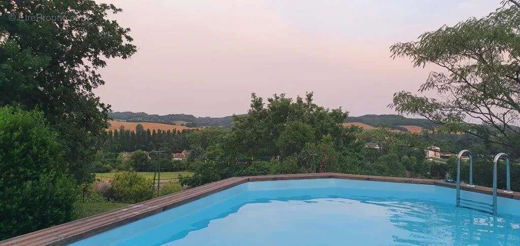 Maison à SAINT-JEAN-POUTGE