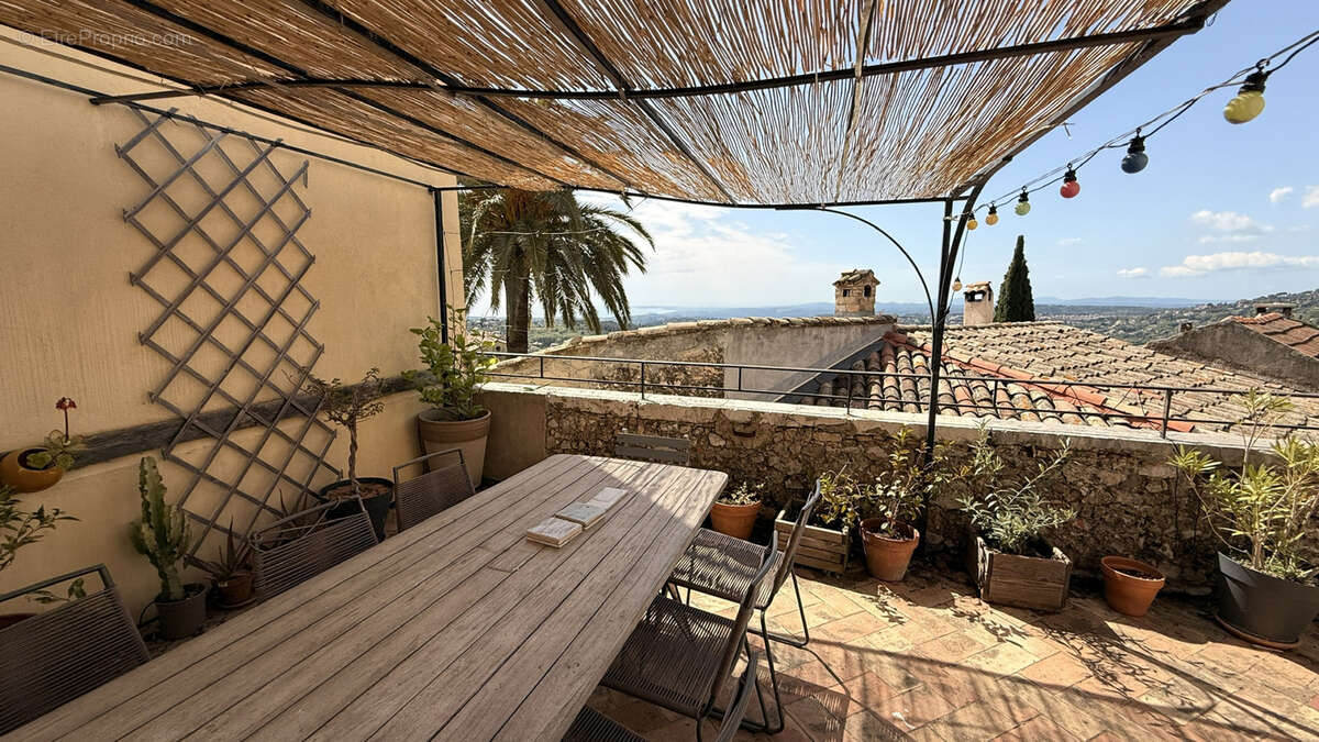 Maison à SAINT-JEANNET