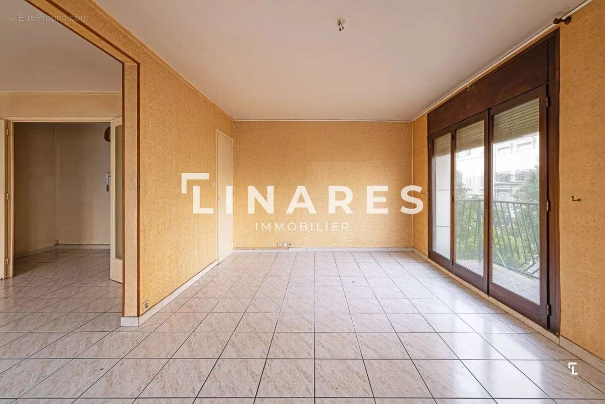 Appartement à MARSEILLE-3E