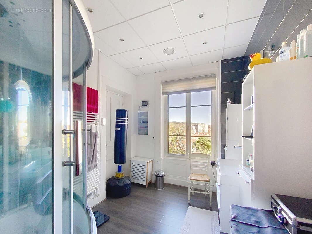 Maison à SAINT-PRIEST-EN-JAREZ