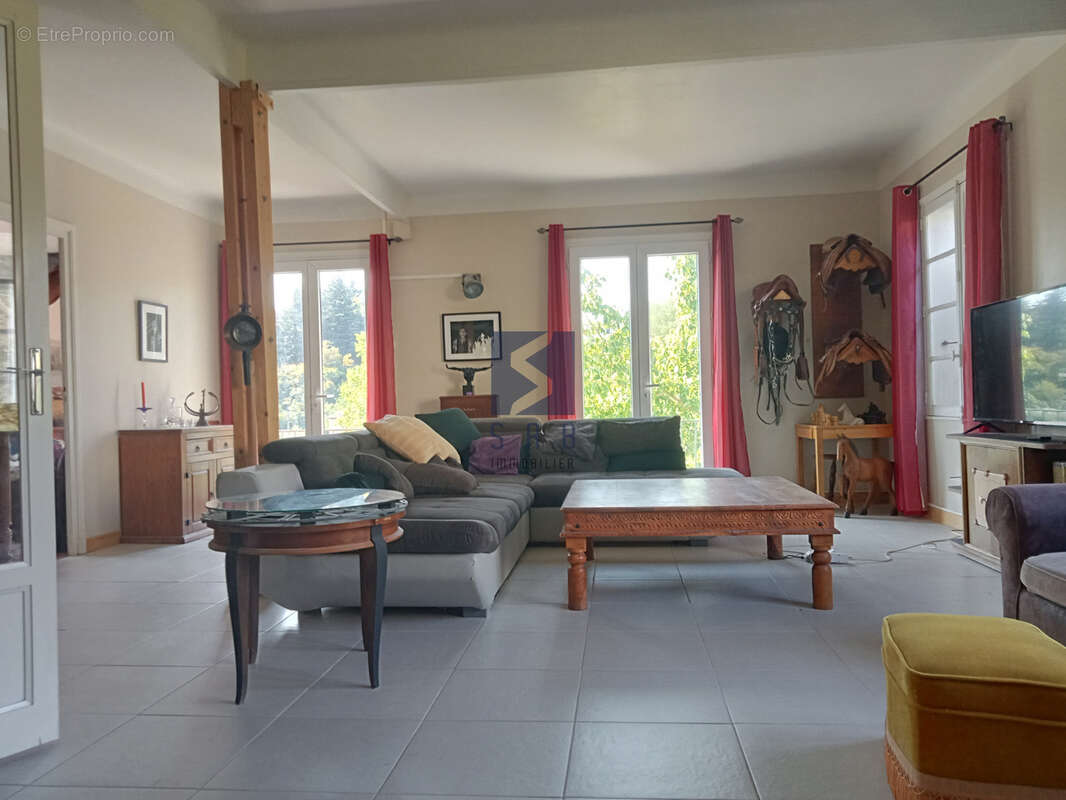 Maison à LA VOULTE-SUR-RHONE