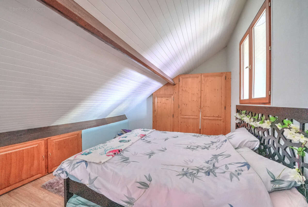 Maison à MONTIGNY-LES-CORMEILLES