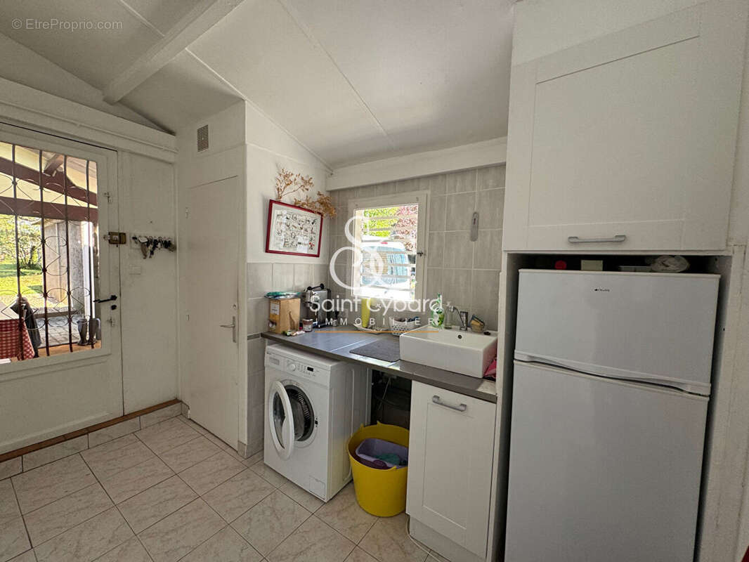 Maison à SAINT-YRIEIX-SUR-CHARENTE