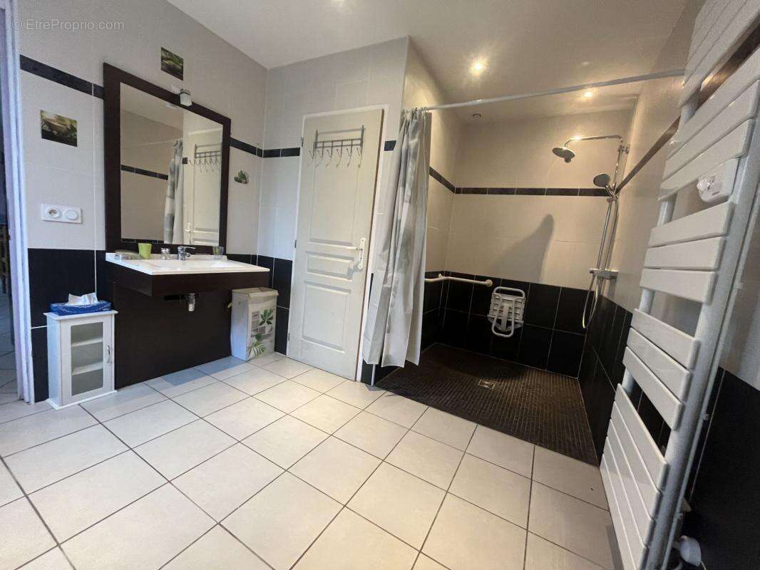 Maison à SAINT-JUNIEN