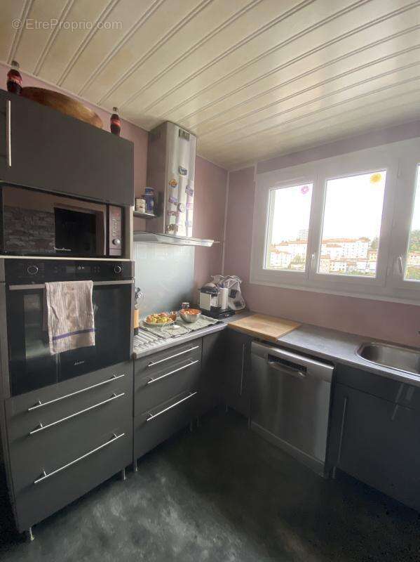 Appartement à SAINT-ETIENNE