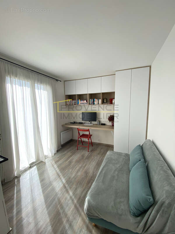 Maison à MONTELIMAR