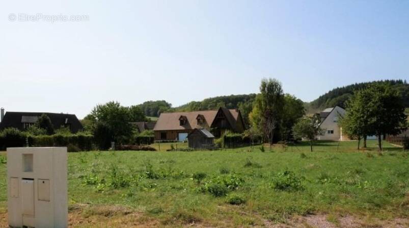 Terrain à PACY-SUR-EURE