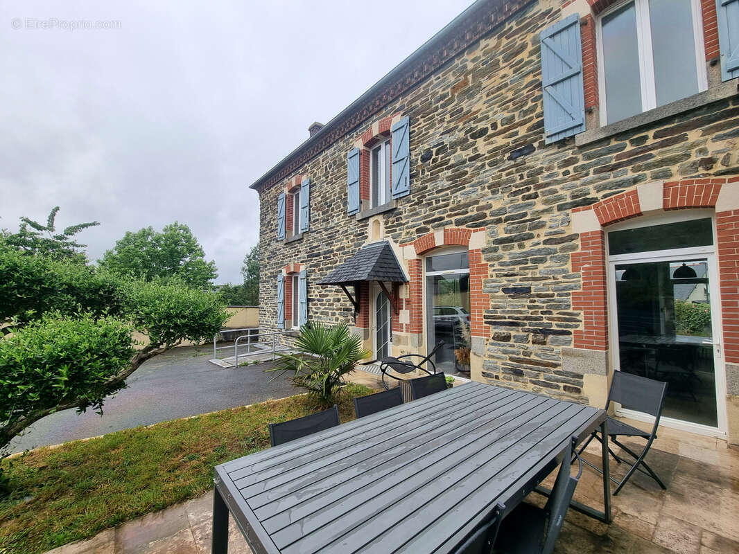 Maison à BOURGBARRE