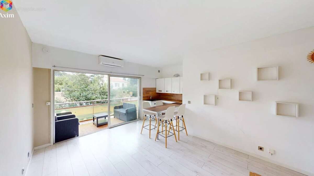 Appartement à SAINT-RAPHAEL