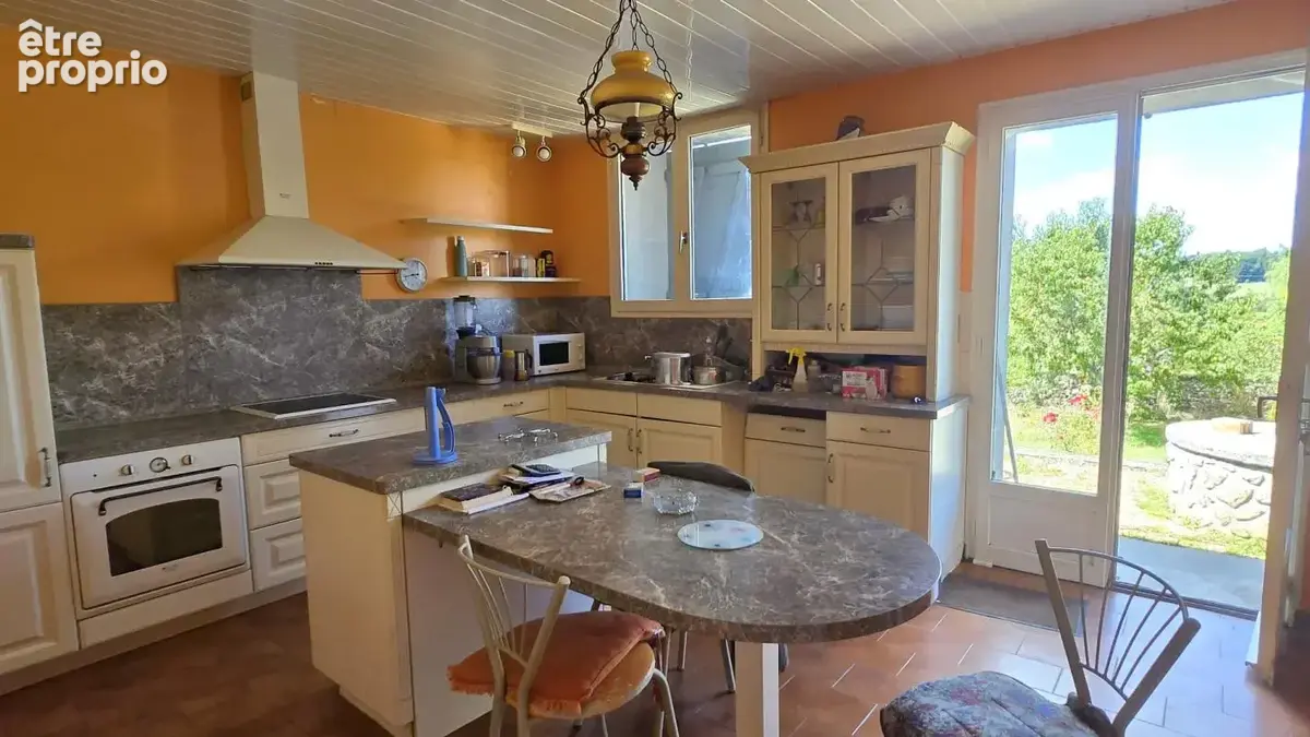 Maison Familiale de 9 chambres avec Grange et Jardin - Centre-Bourg - Calme et Tranquilité - photo 2