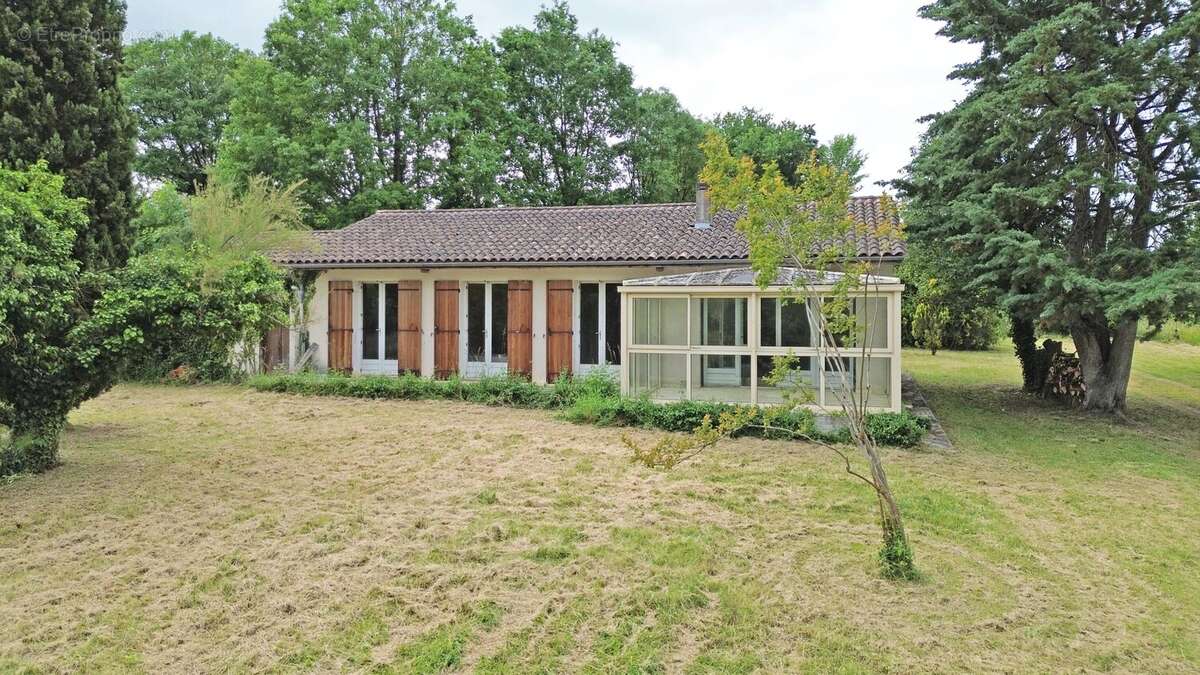 Maison à LAUZUN