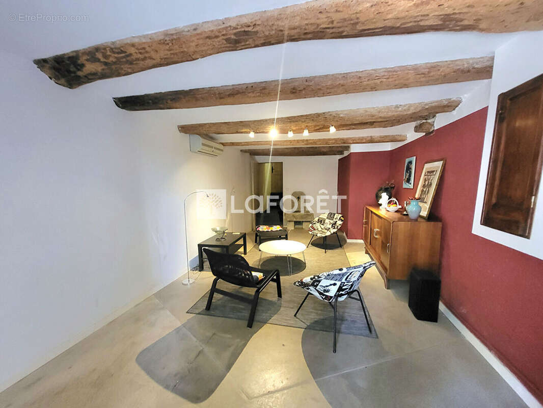 Maison à L&#039;ISLE-SUR-LA-SORGUE