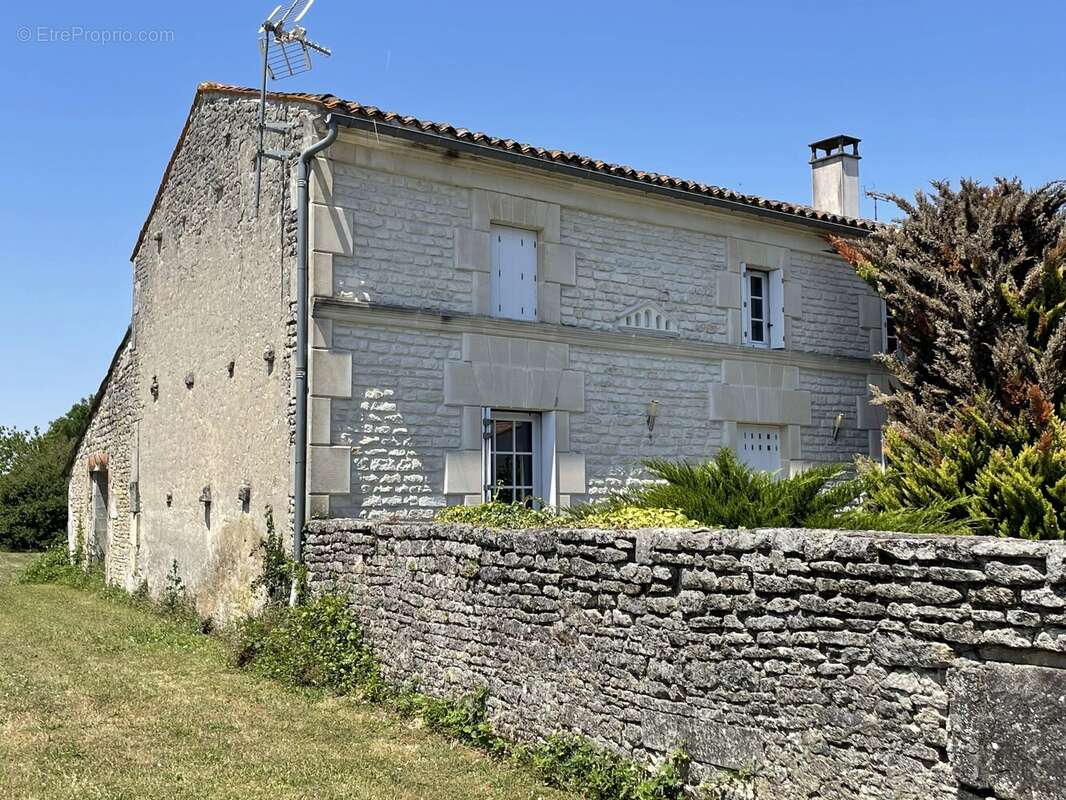 Grande maison Charentaise de 4 chambres - photo 26
