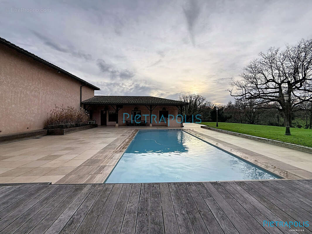 Maison à CHATILLON-SUR-CHALARONNE