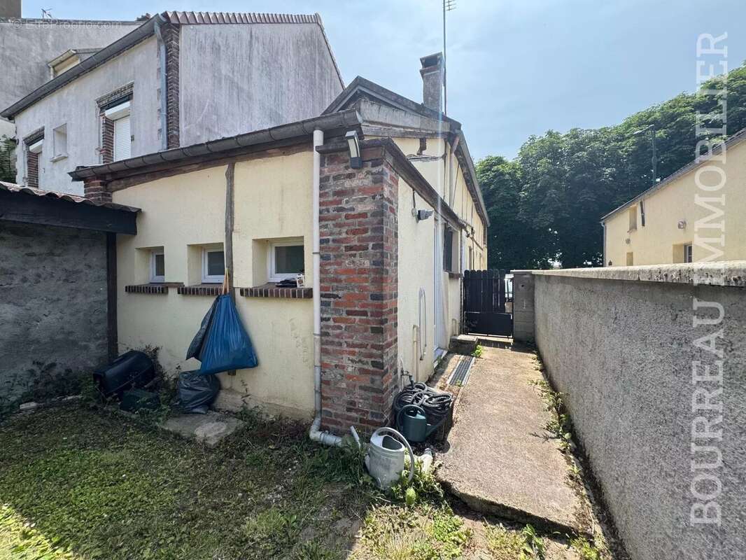 Maison à JOIGNY