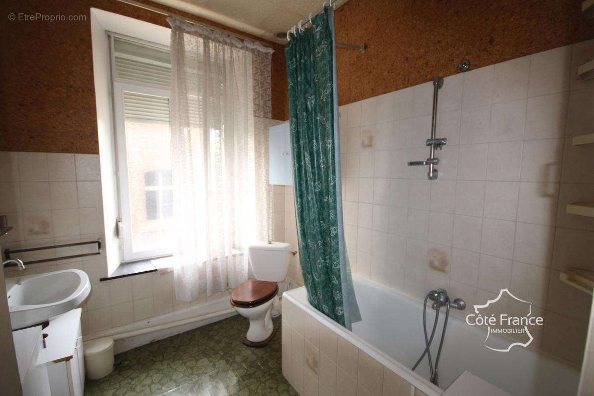 Maison à VIREUX-WALLERAND