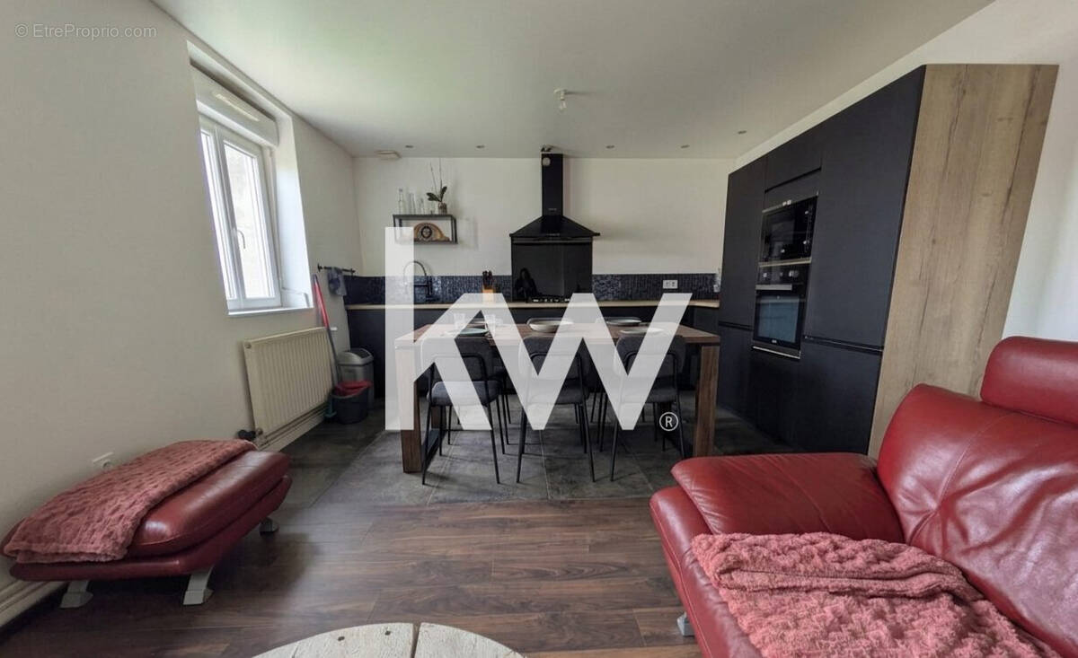 Appartement à ROCHE-LA-MOLIERE