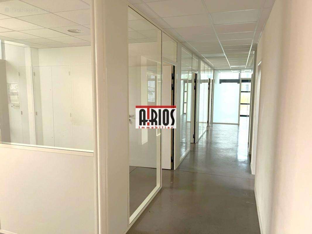 Commerce à LA FARLEDE