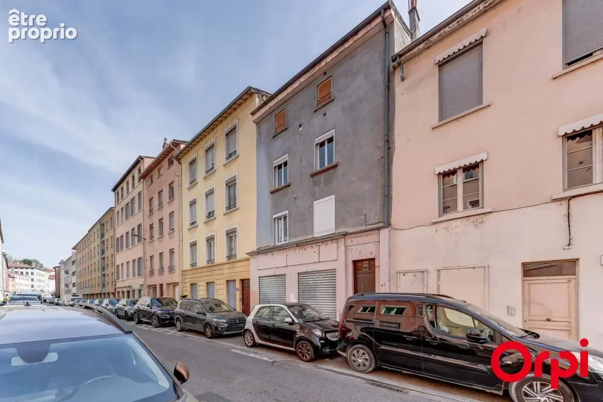 Grand appartement type T3 de 75 m2 avec vue sur le Rhône et à deux pas du parc de la Tête d’or - photo 11