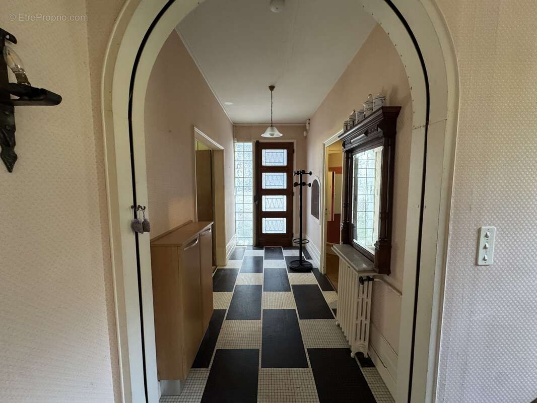 Maison à BLANZAC-PORCHERESSE