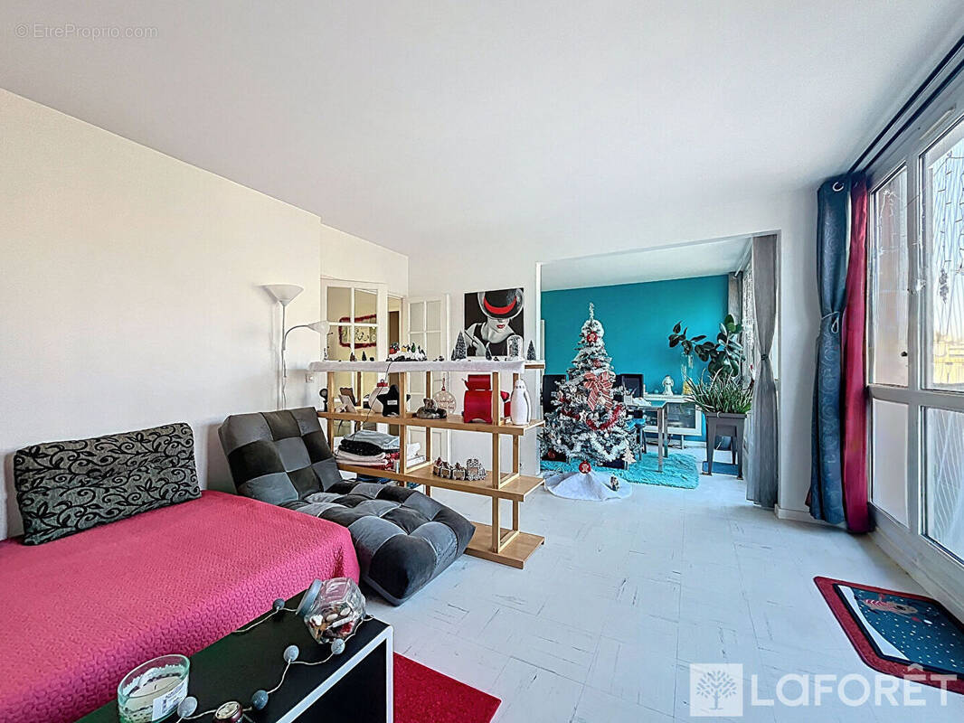 Appartement à SAINT-MICHEL-SUR-ORGE