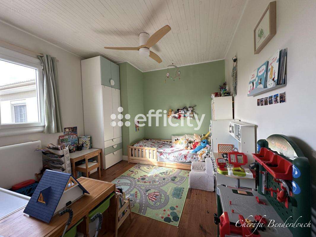 Appartement à TRESSES