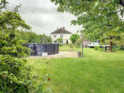 Maison à LA VILLE-AUX-DAMES