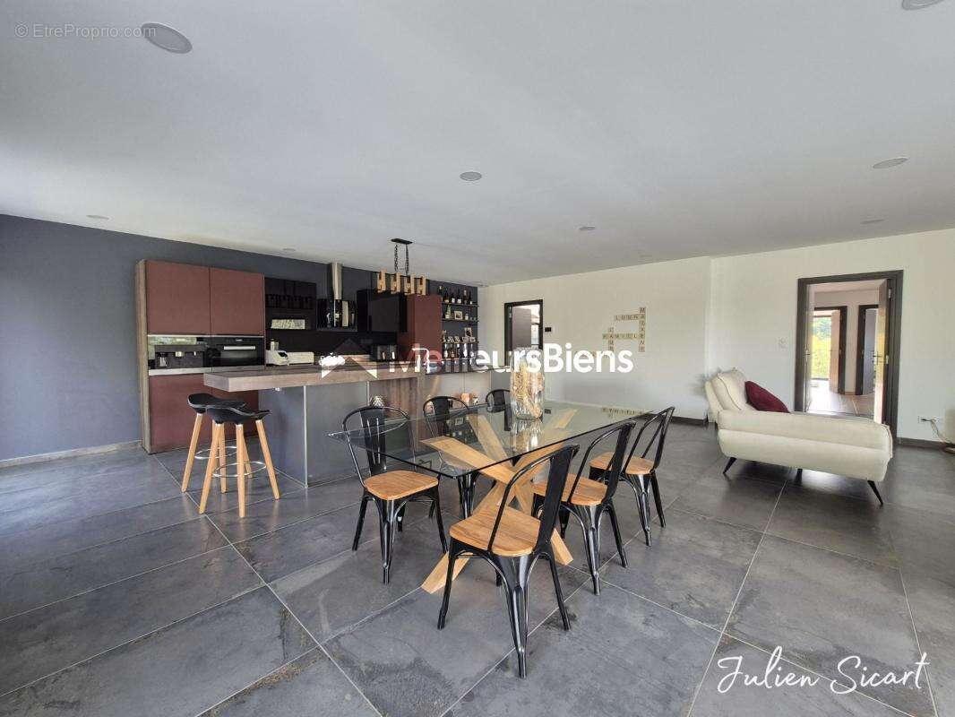 Villa contemporaine plain pied de 172m² - photo 10