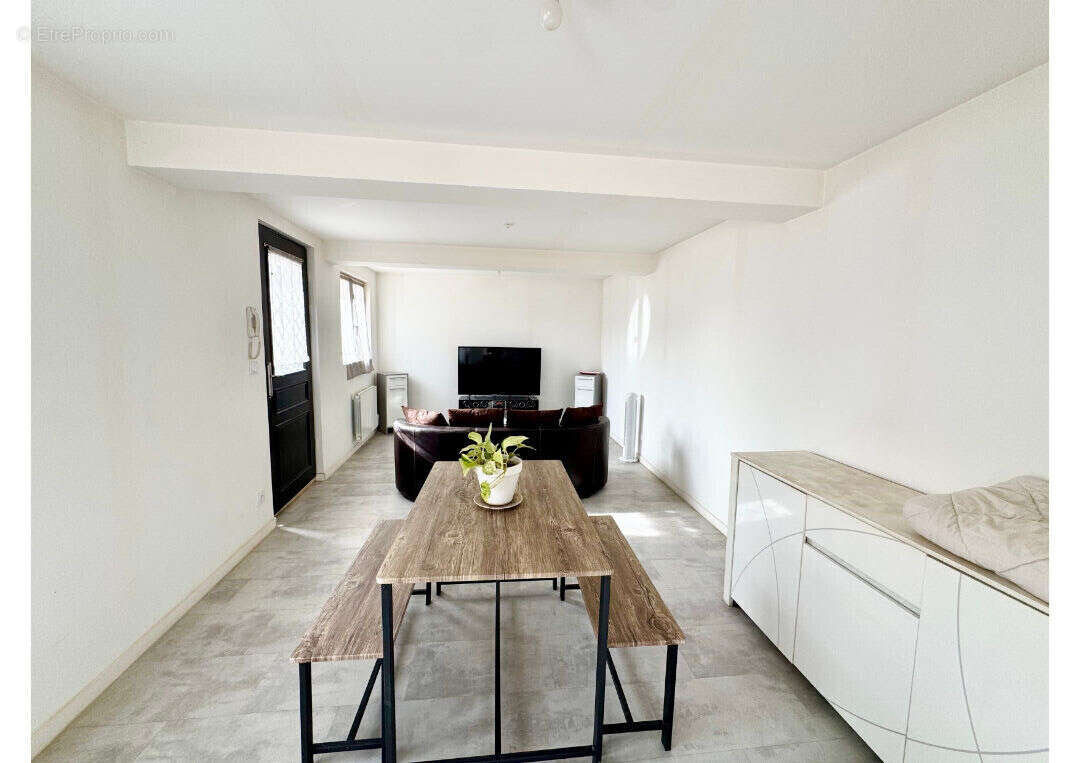 Appartement à CHATEAU-GONTIER