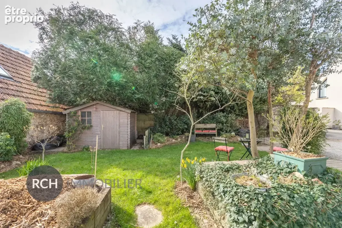 Exclusivité - Forêt de Rambouillet - Maison ancienne avec joli jardin clos de mur - photo 19