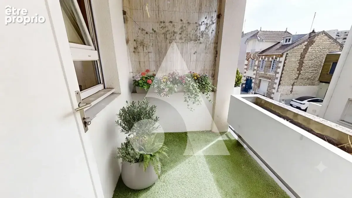Appartement à LA GARENNE-COLOMBES