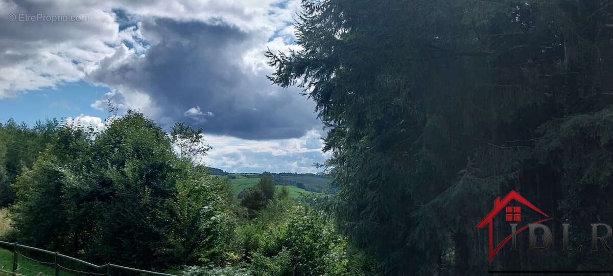 Maison à CORRAVILLERS