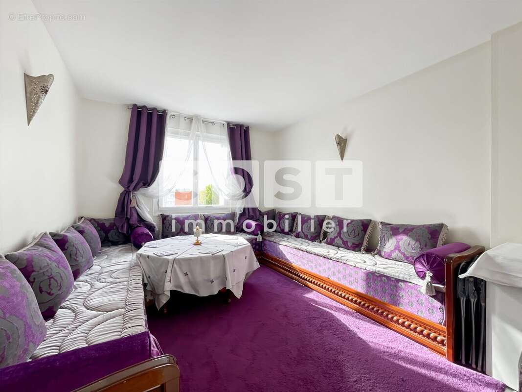 Appartement à GENNEVILLIERS